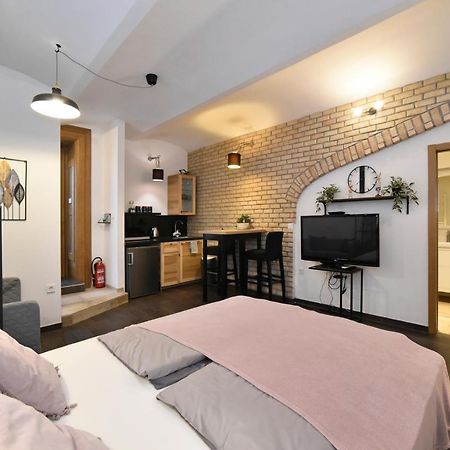 Manuela Varsavska Studio Apartments زغرب المظهر الخارجي الصورة