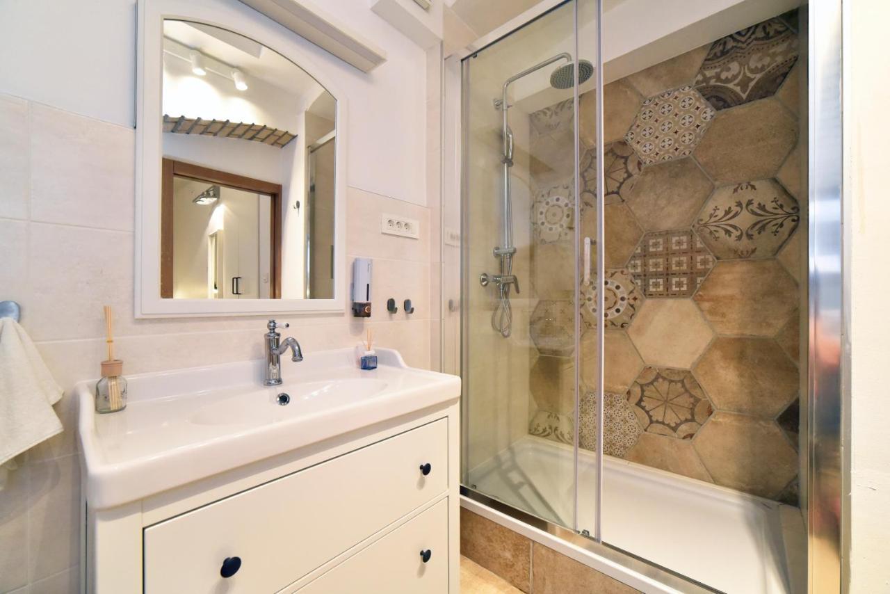 Manuela Varsavska Studio Apartments زغرب المظهر الخارجي الصورة