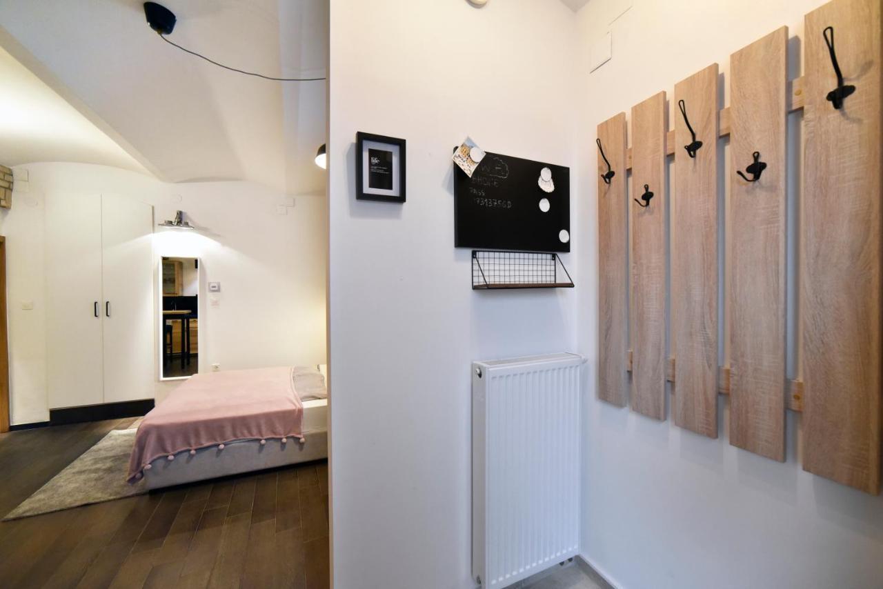 Manuela Varsavska Studio Apartments زغرب المظهر الخارجي الصورة