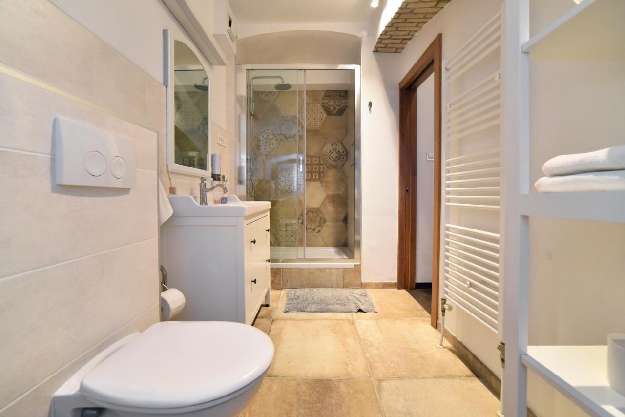 Manuela Varsavska Studio Apartments زغرب المظهر الخارجي الصورة