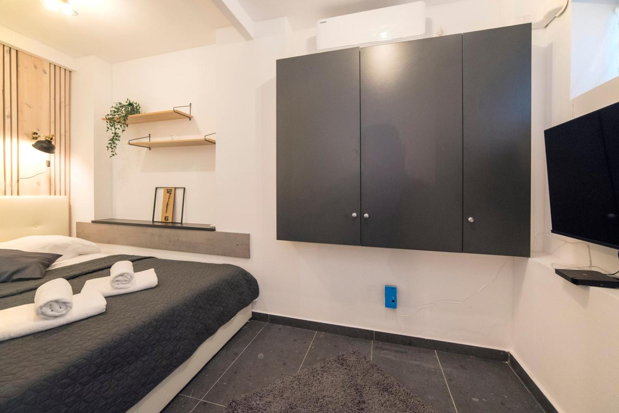 Manuela Varsavska Studio Apartments زغرب المظهر الخارجي الصورة