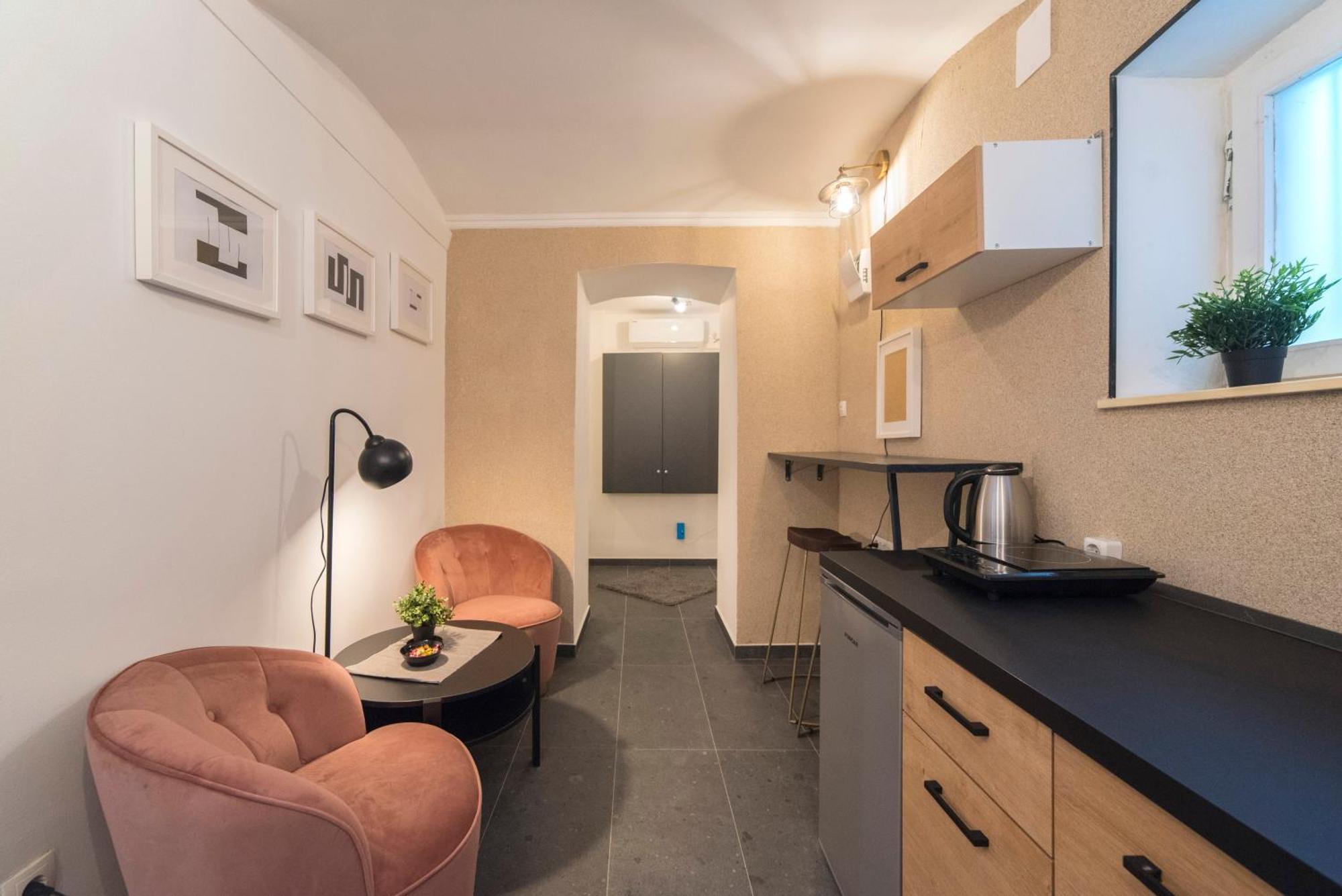 Manuela Varsavska Studio Apartments زغرب المظهر الخارجي الصورة