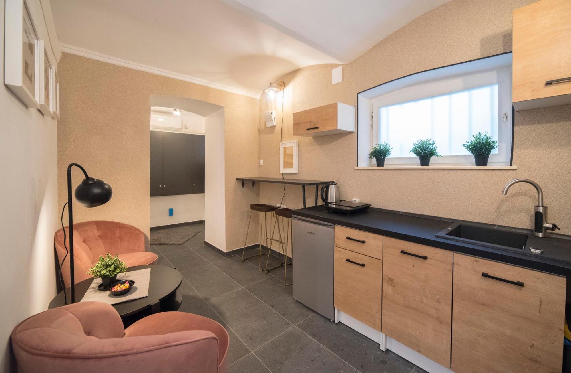 Manuela Varsavska Studio Apartments زغرب المظهر الخارجي الصورة